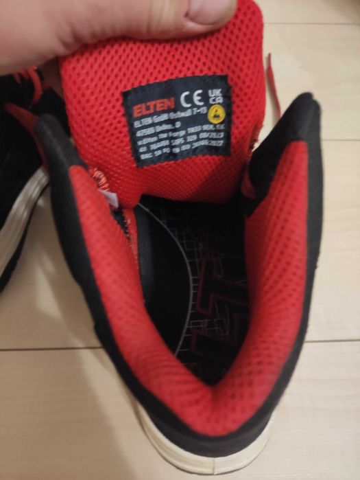 Męskie bezpieczne buty robocze Elten Lakers Black Mid r. 41 26,5 new