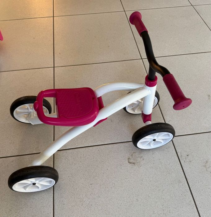 Велобіг для дівчинки