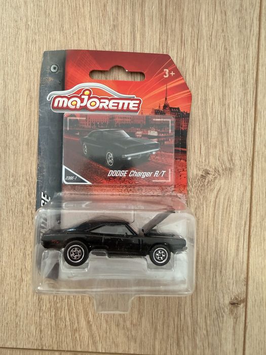 Dodge Charger rysorak majorette nowy