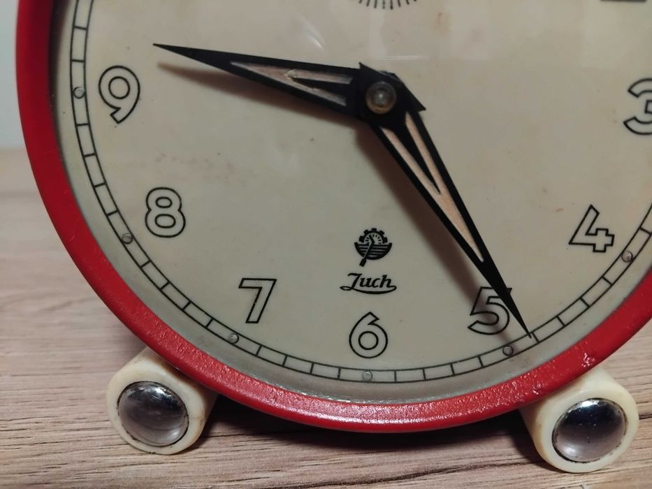 Zuch  budzik polski zegar ponad 50 letni sprawny