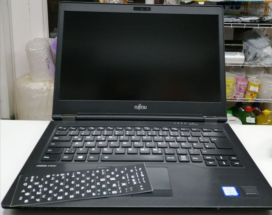 Ноутбук Fujitsu u747