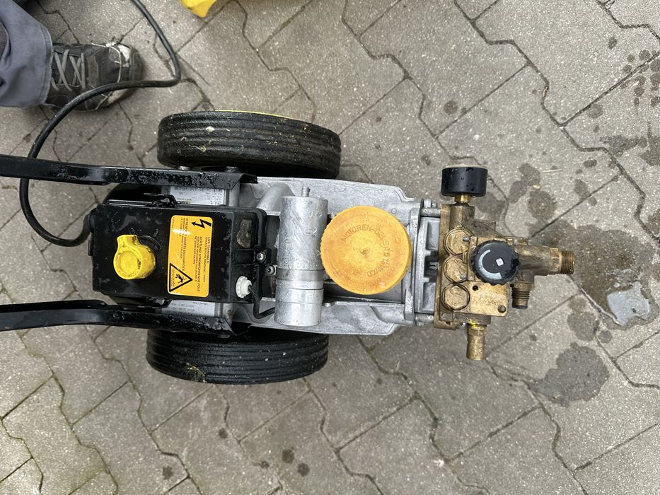 Myjka ciśnieniowa karcher hd855 profesjonalna