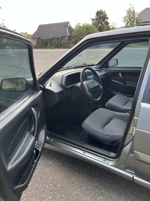 Ваз Лада 2114 гарний стан 2012 рік бенз/газ