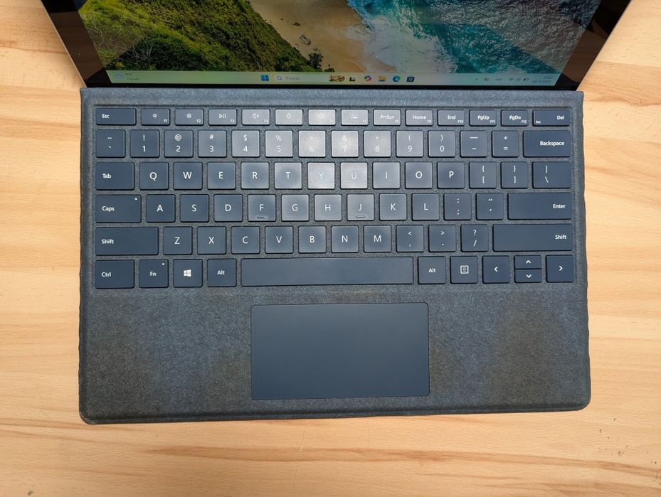 Планшет Microsoft Surface Pro 5 8/256gb Intel Core i5-7300u