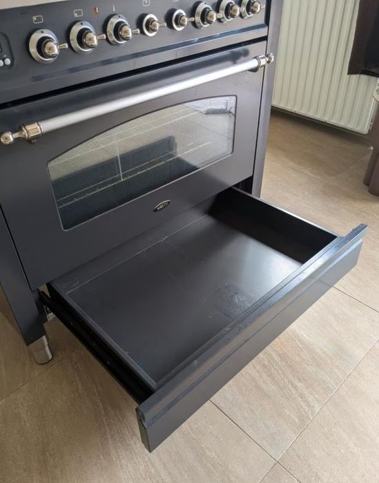 Kuchnia boretti  retro kolor antracyt 6 palników  zobacz. Super stan.