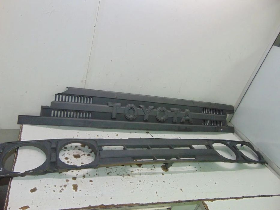 Toyota dyna grelha