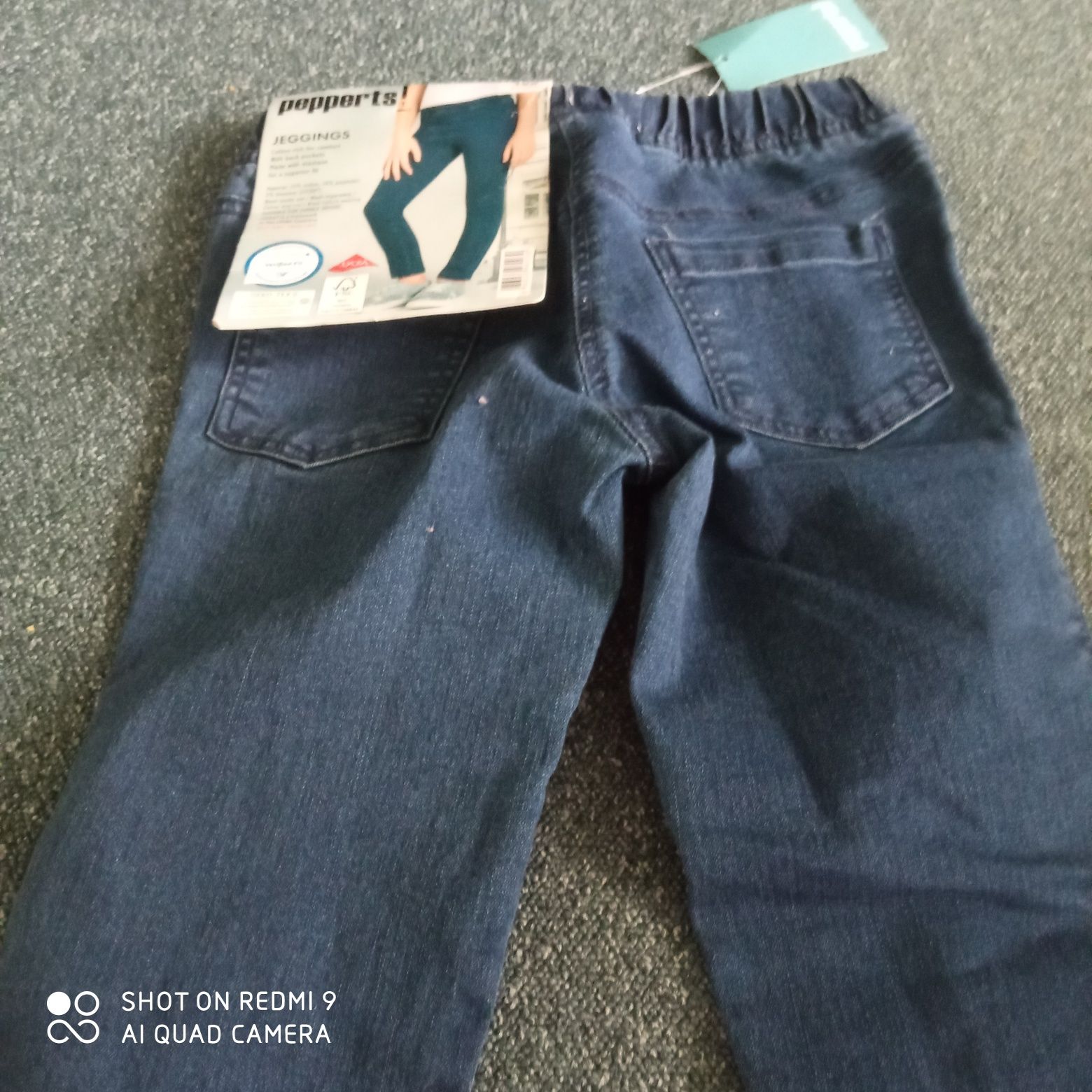 Nowe spodnie jeans 122 dziewczęce