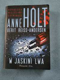 W jaskini lwa, Anne Holt