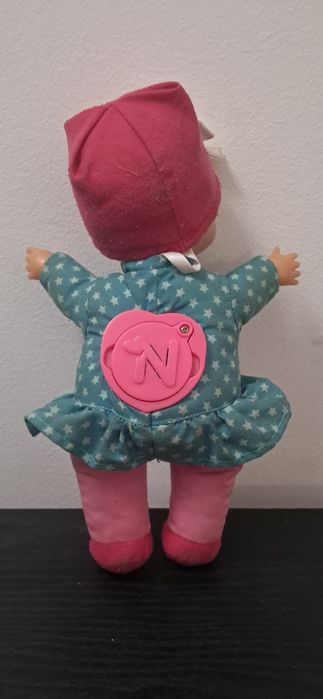 Nenuco com sons / fala