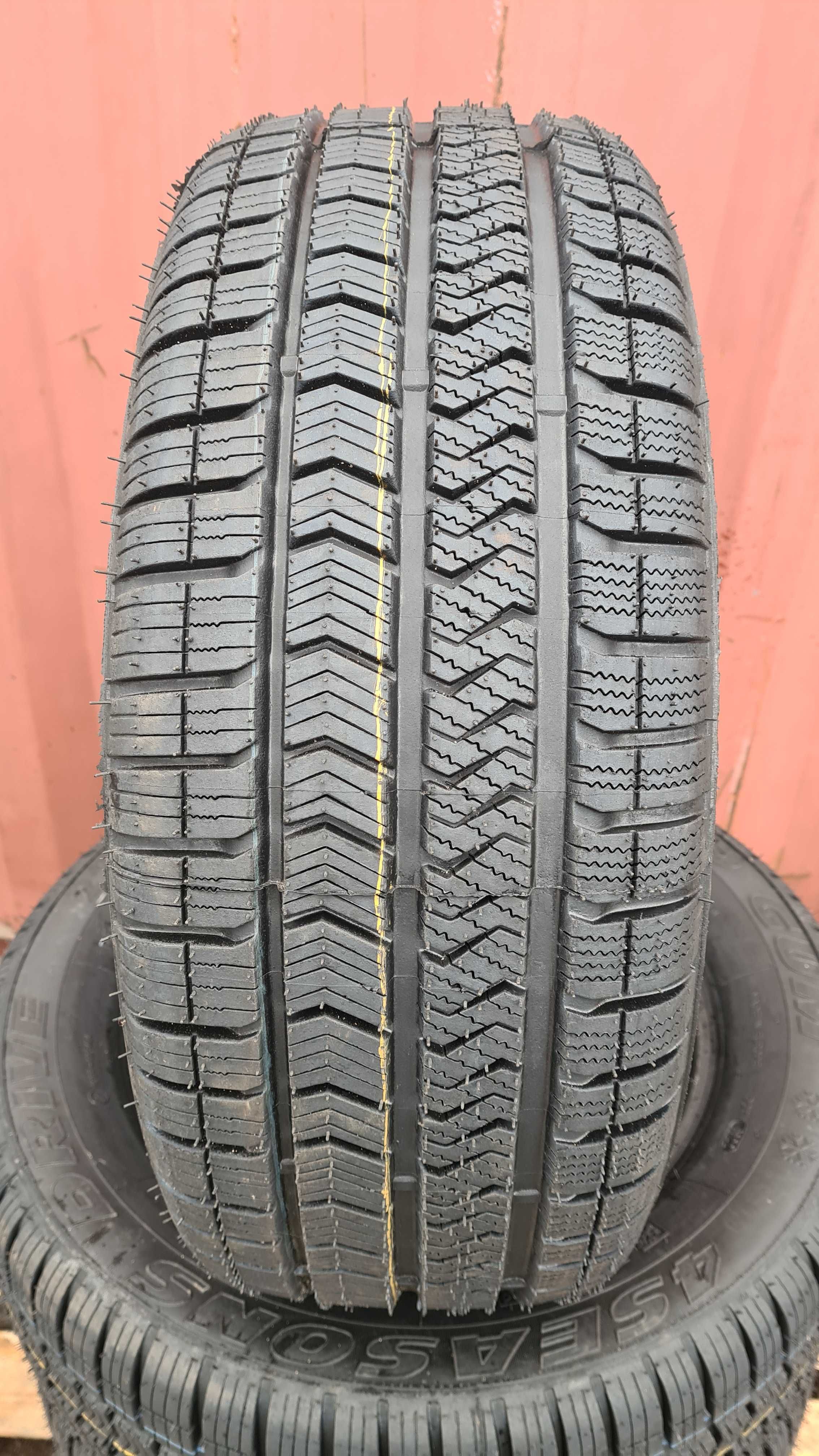 Opona bieżnikowana całoroczna 225/55R16 95V Gold-Gum 4 Season Drive