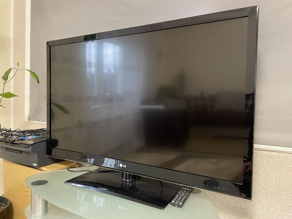 Телевізор lg 47 lv3500