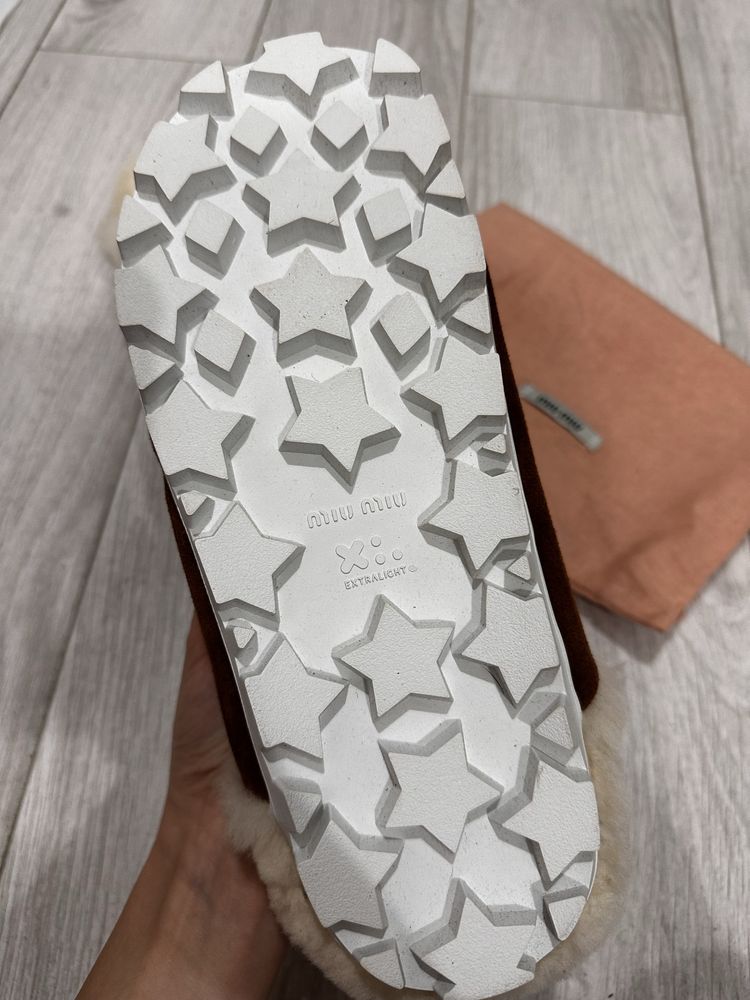 Miu miu klapki buty ocieplane