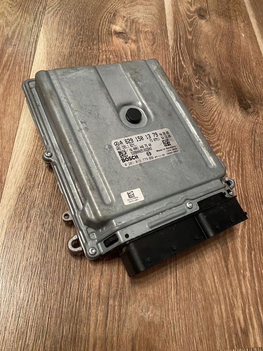 Блок керування двигуна OM629 Mercedes W221 A6291501379