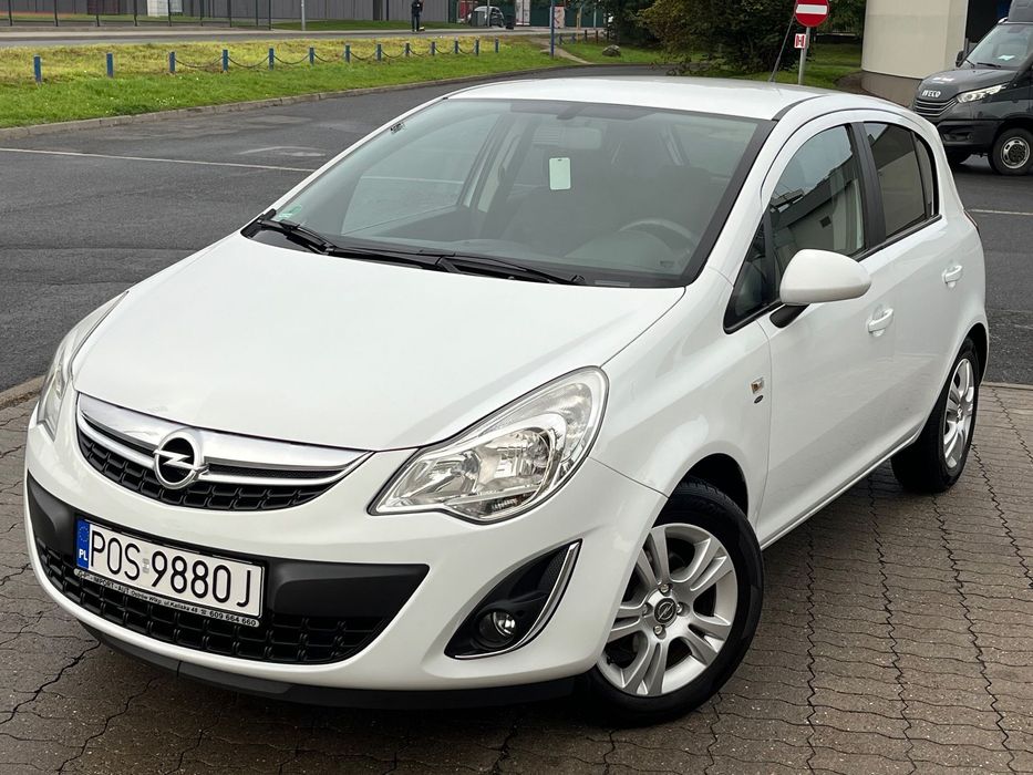 Opel Corsa Zarejestrowana w PL Import DE Klima Grzana Kierownica Fotele Zadbana