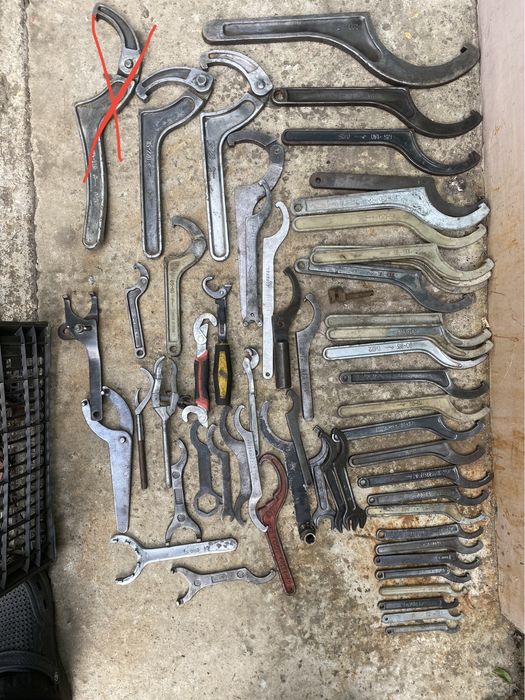 Ключи разводные жабковые ступичные шлицевые форсуночные