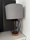 Industrialna lampa szara ze złotym