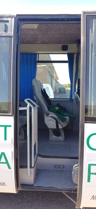 Ford Transit Mini Bus de 14 Lugares