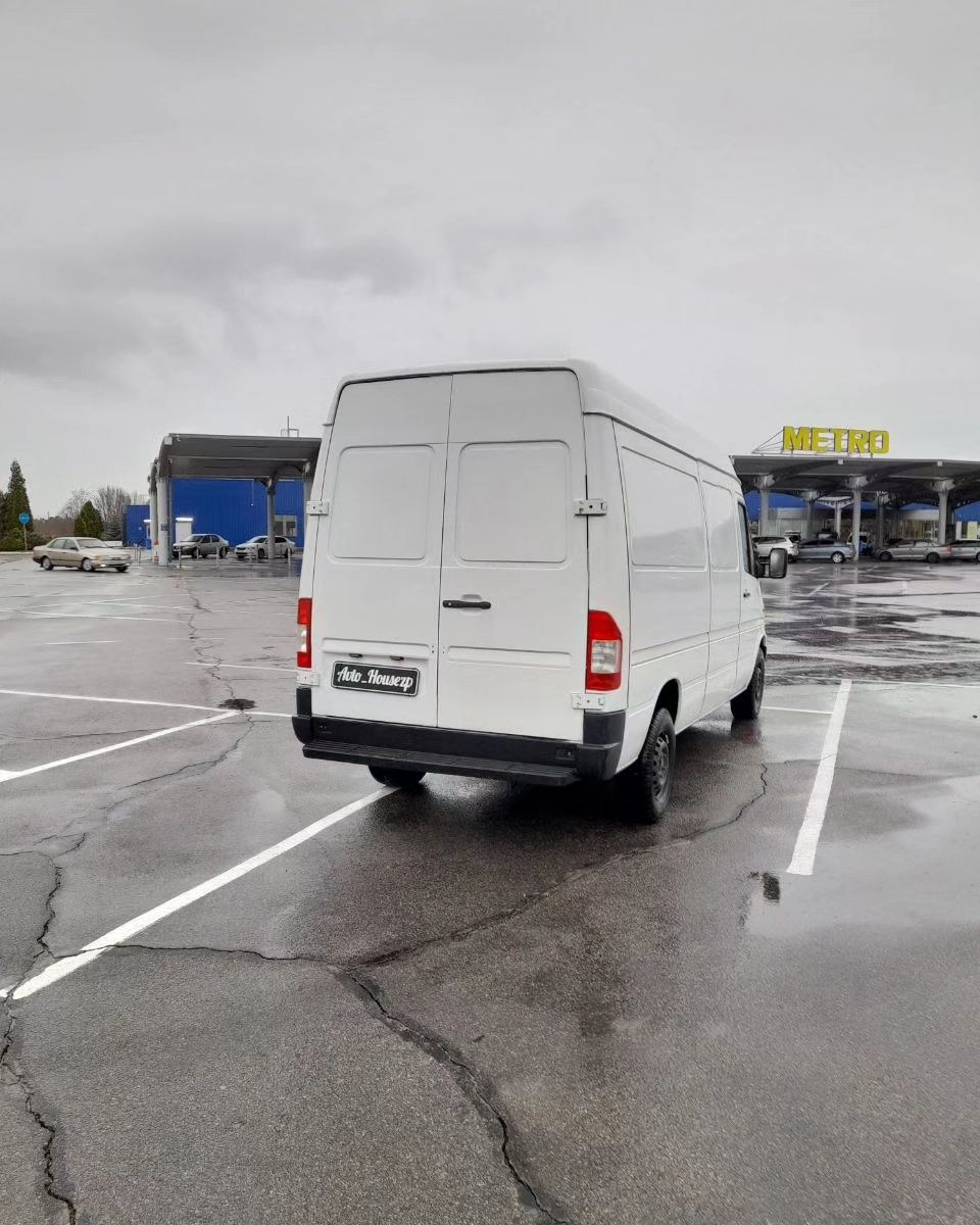 Mercedes Benz Sprinter