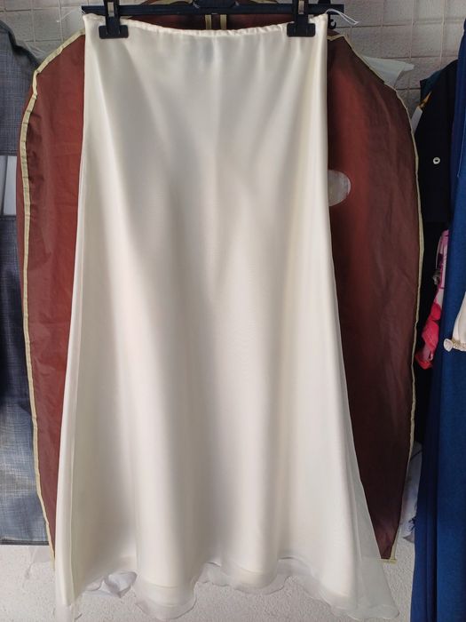 Saia e corpete p comunhão ou casamento