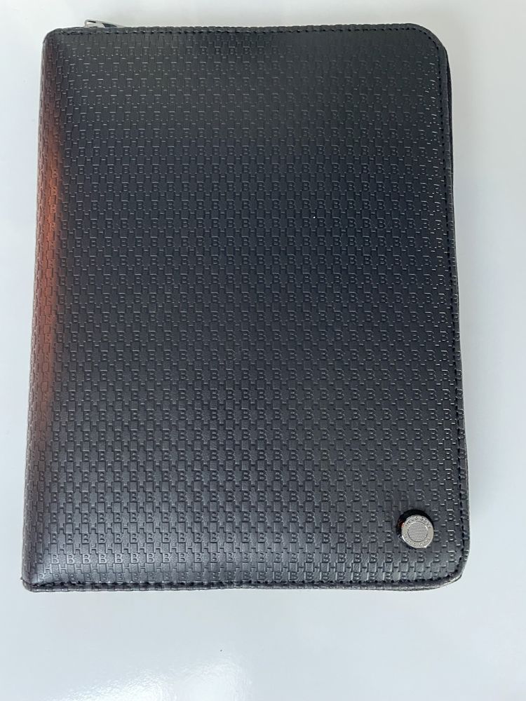 Записник Hugo Boss Black A5 Folder + Power Bank Epitome , оригінал.