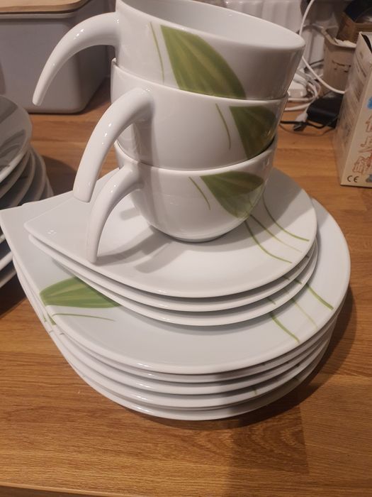 Zestaw obiadowy Chodzież kropla 18 sztuk zielony listek