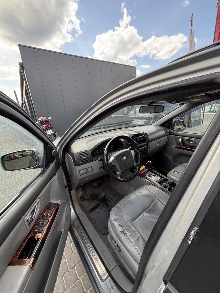 Продам kia sorento 2.5 автомат соренто