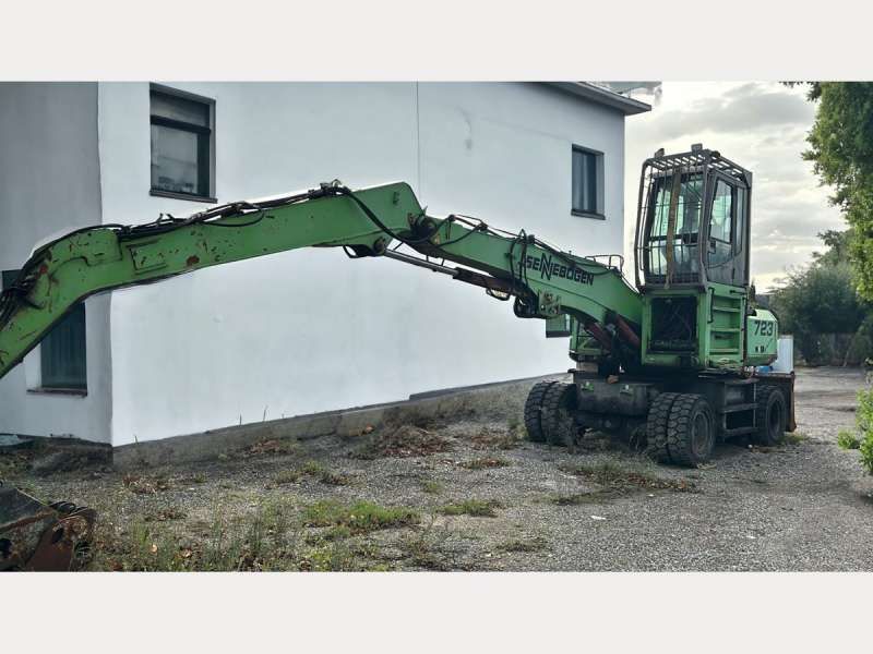 Escavadora Industrial SENNEBOGEN 723