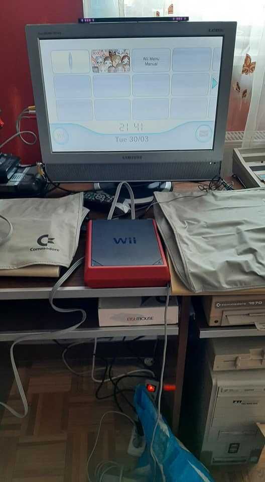 Konsola Nintendo Wii Mini - komplet