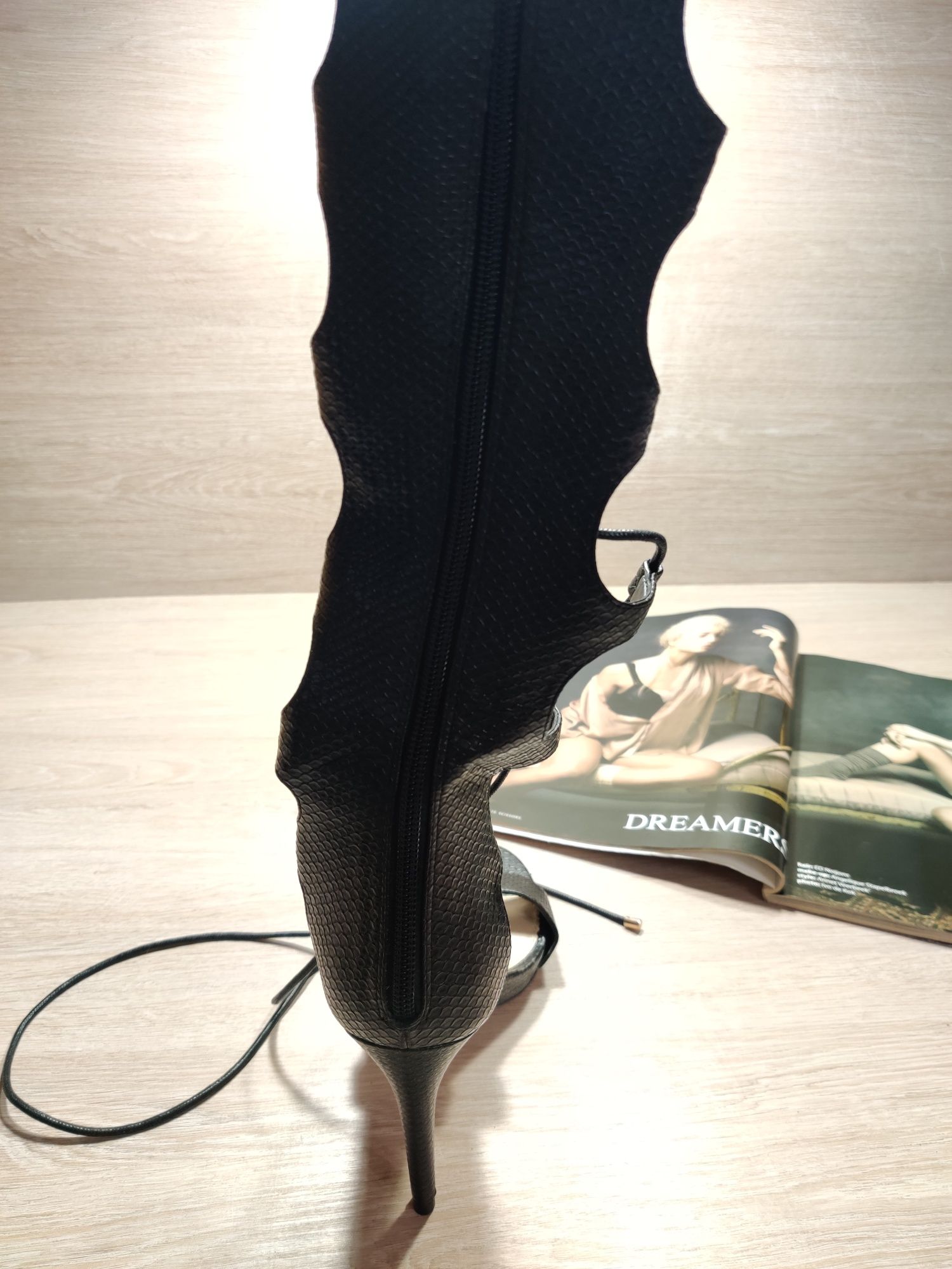 Бомбические женские босоножки на каблуке гладиаторы 38 размер 84€
