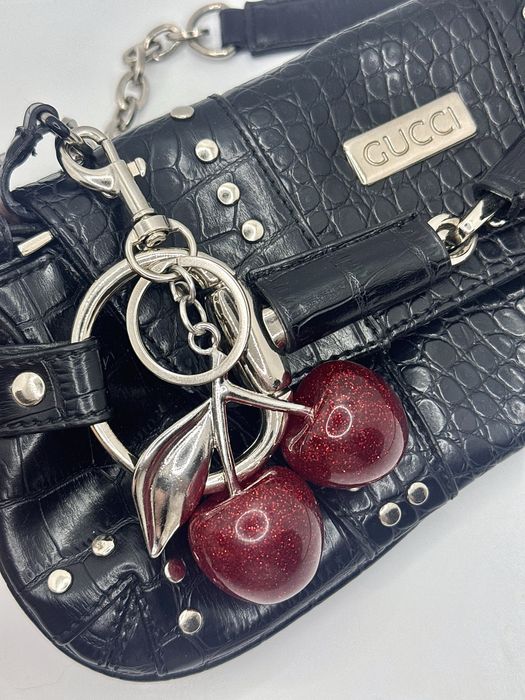 Трендовий підвіс - брелок на Твою сумку в стилі Coach
