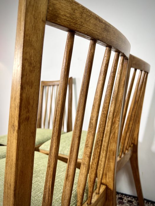 Krzesła PRL R. Hałas 200-157 szczeble buk mat vintage