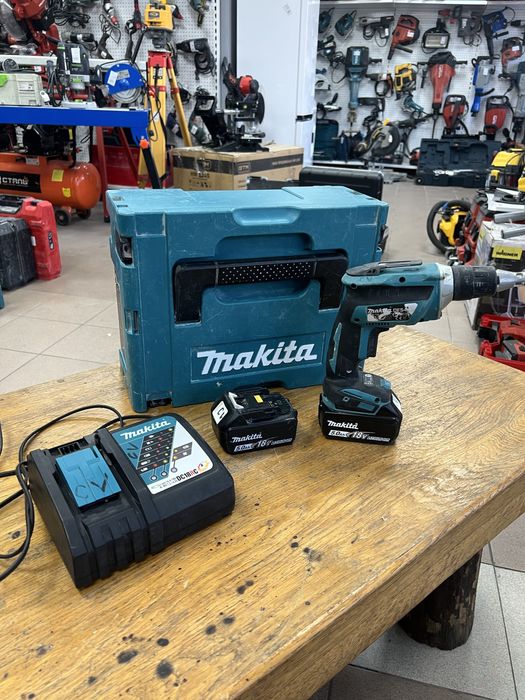 Безщітковий шуруповерт для гіпсокартону MAKITA DFS452Z