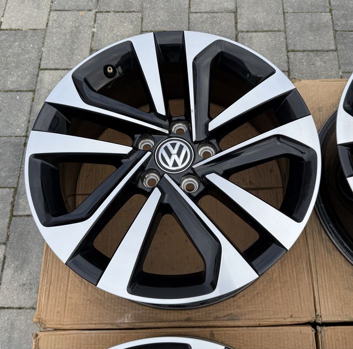 Felgi Volkswagen 17" 5x112 Tiguan Sharan Passat Golf T-Roc et40 7J