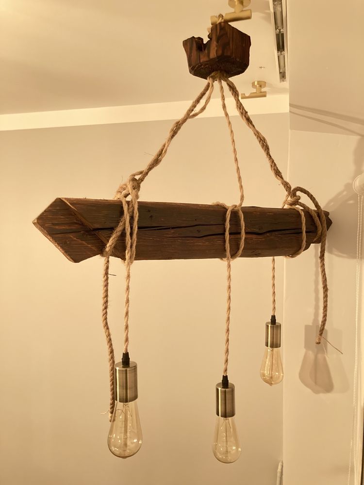 Oryginalna lampa ze starej belki, ręcznie robiona