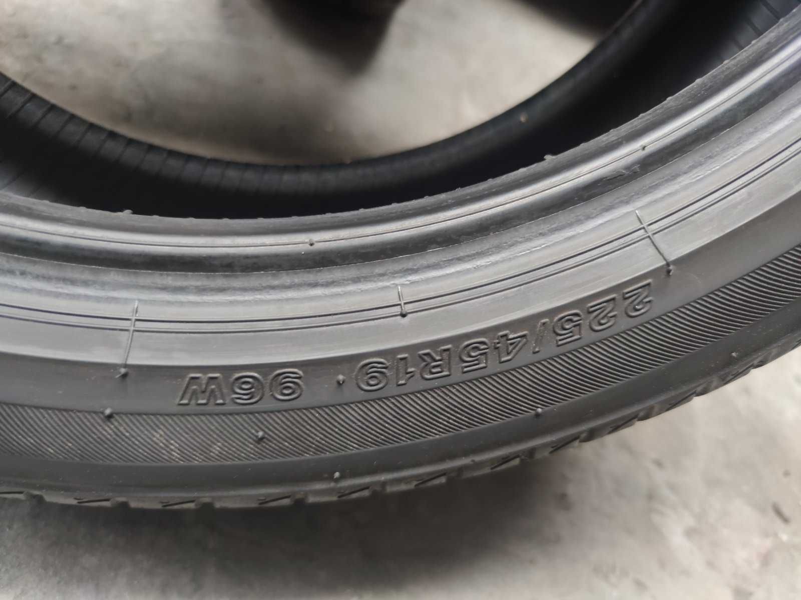 225/45 R19 96W Bridgestone Turanza T005 Б/У 5мм(75%) 2шт 2020року