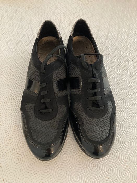Sapatos 10€ PELOS TRÊS PARES  parfois 24h zilian
