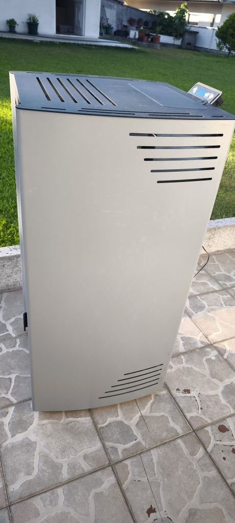 Salamandra de pellets First 10kw