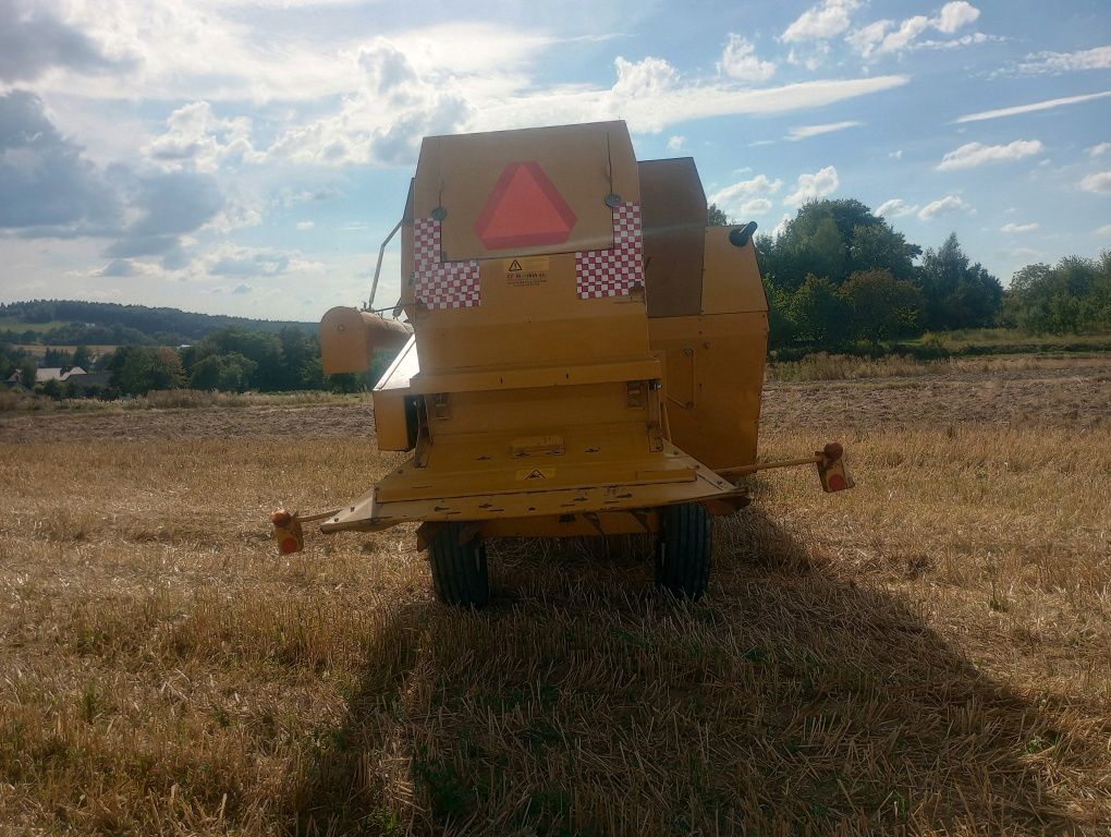 Kombajn zbożowy sampo 580 / MF16 / Bizon 2020