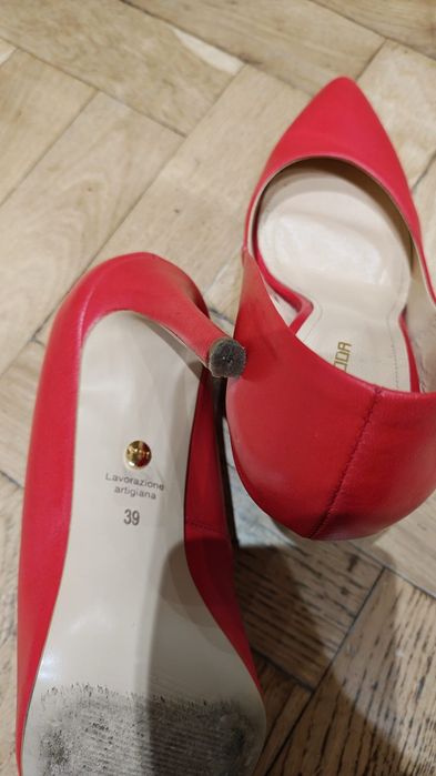 Czerwone Szpilki Prima moda 39