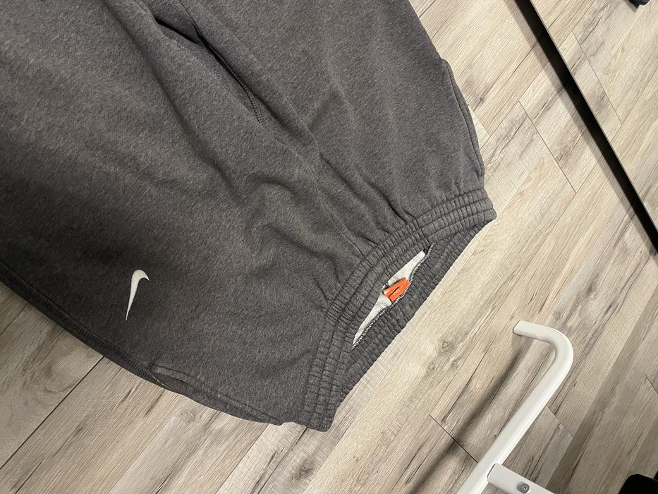 Spodnie dresowe nike