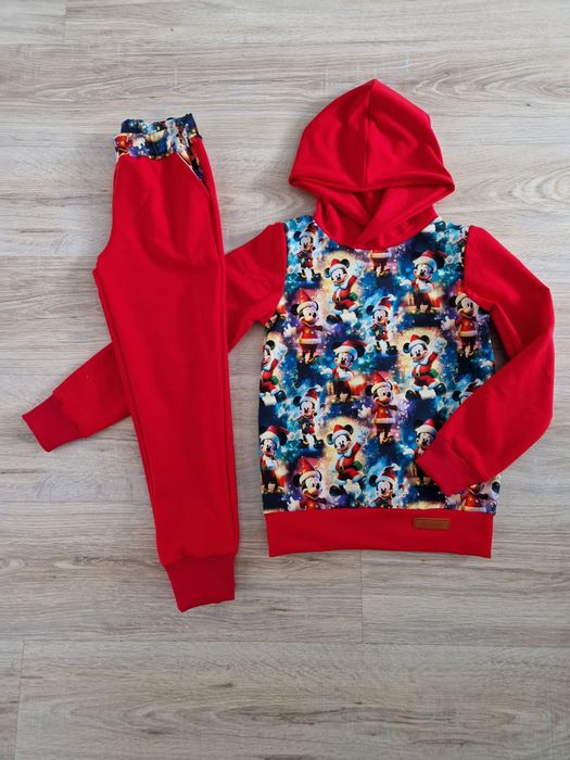 Dresik z motywem świątecznym