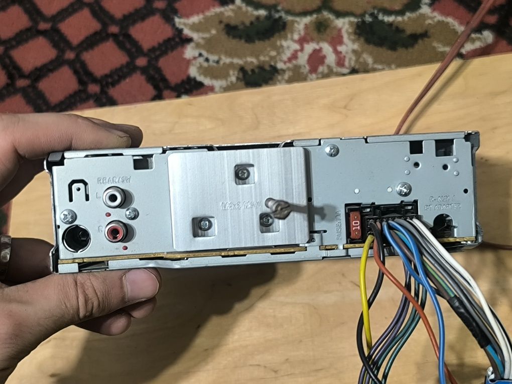 Магнитола JVC KD-R421
