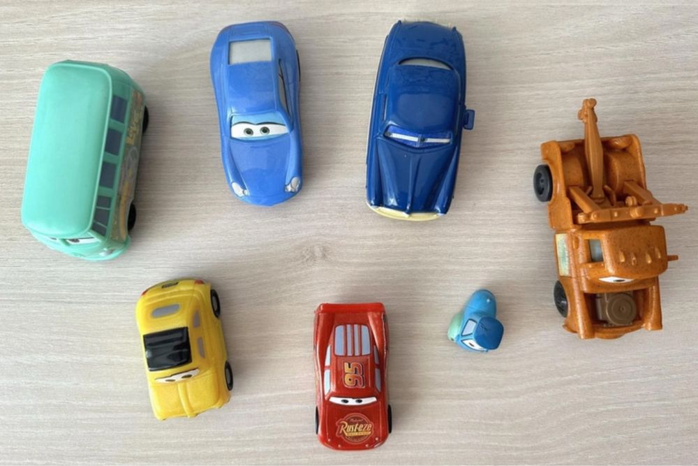 Camiao Mack Faisca Mcqueen Lightning disney carros camiao brinquedos