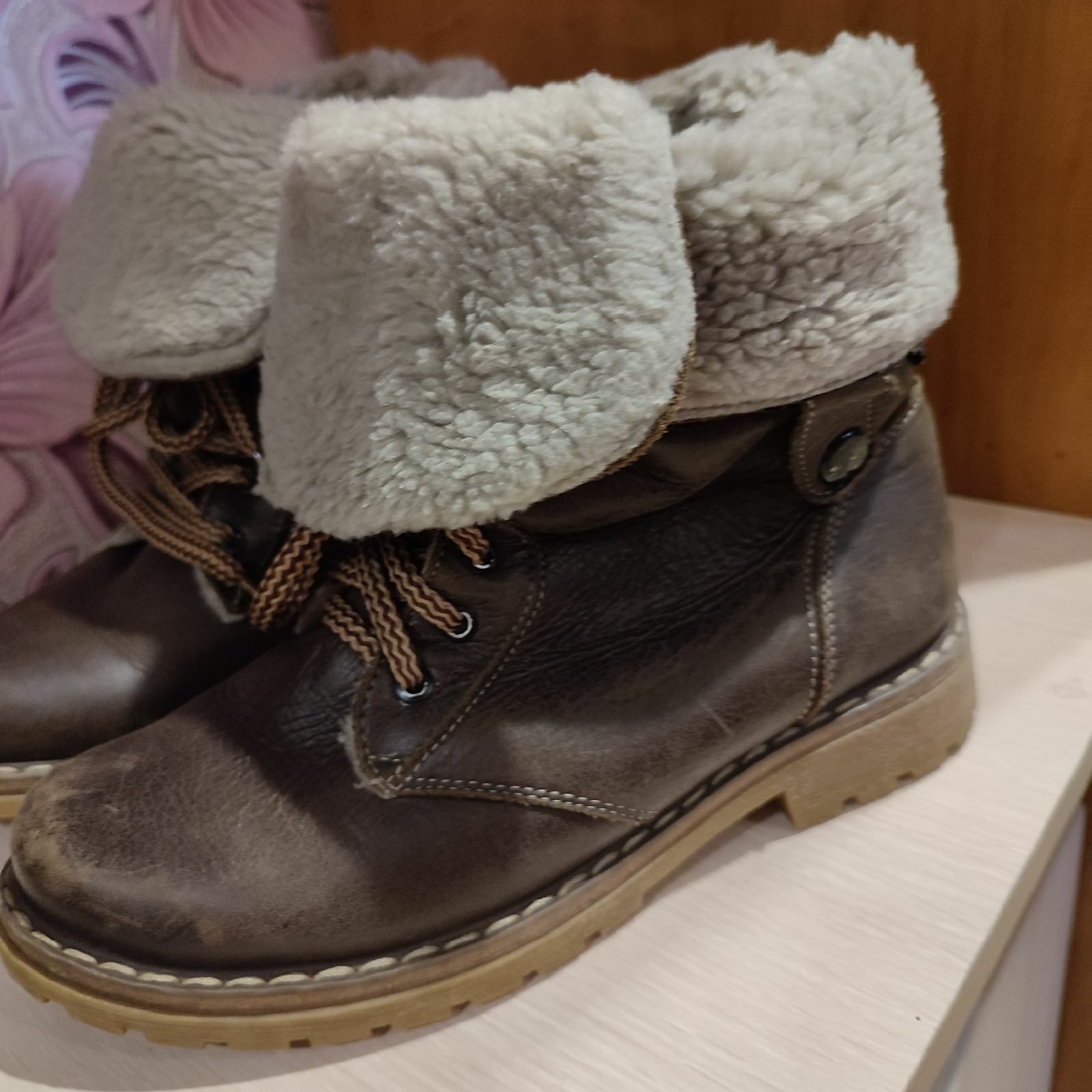 Зимові шкіряні чобітки ботинки
