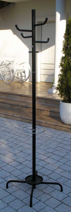 Wieszak stojący na ubrania, metalowy