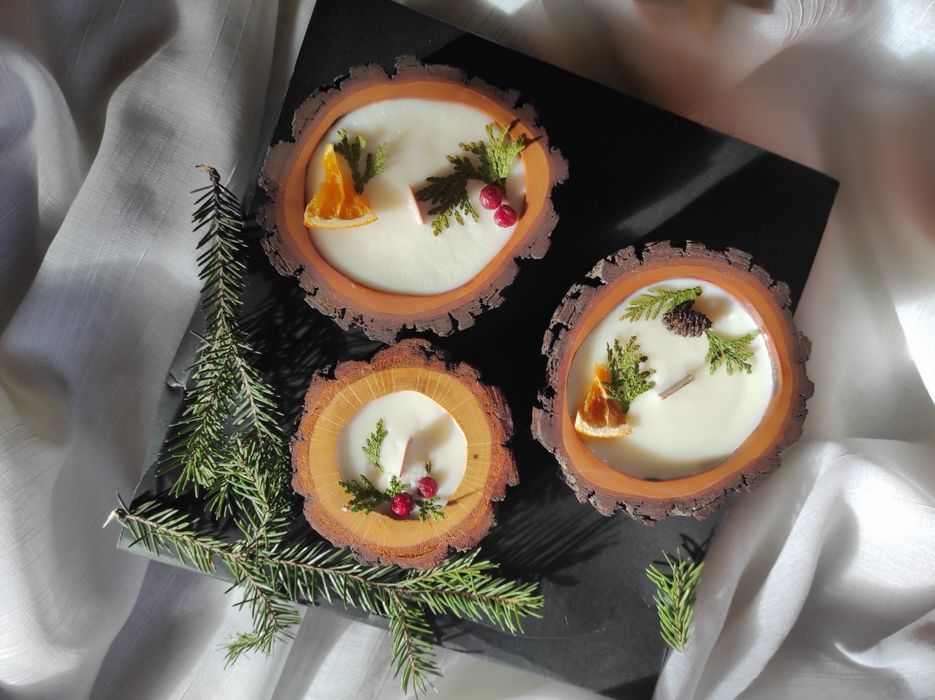 Свічки в дереві. Соєві свічки. Свічки в дерев'яному кашпо