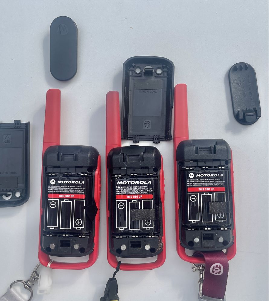 Walkie-talkie 3 x Motorola t62 z akumulatorami i ladowarka krotkofalów