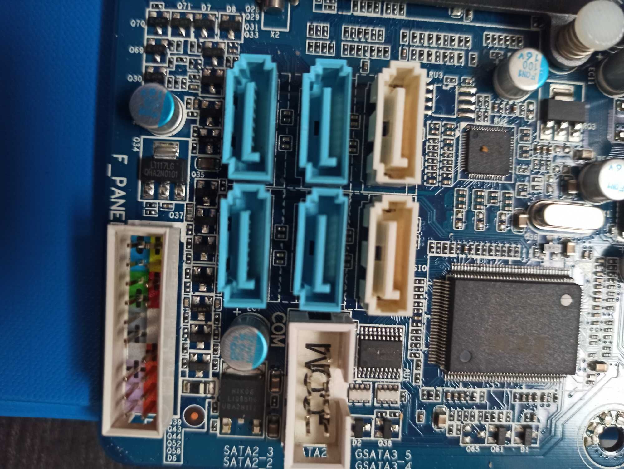 Płyta główna komputerowa z CPU i7 3.4 Ghz Gigabyte GA-HA65M-UD3H-B3