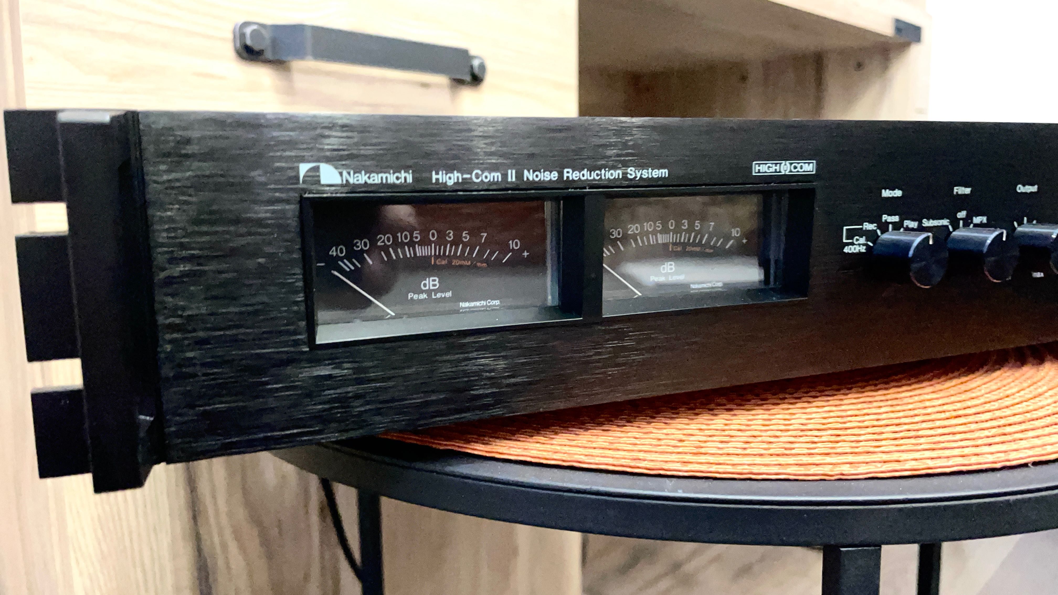 System redukcji szumów Nakamichi High-Com II (1981)