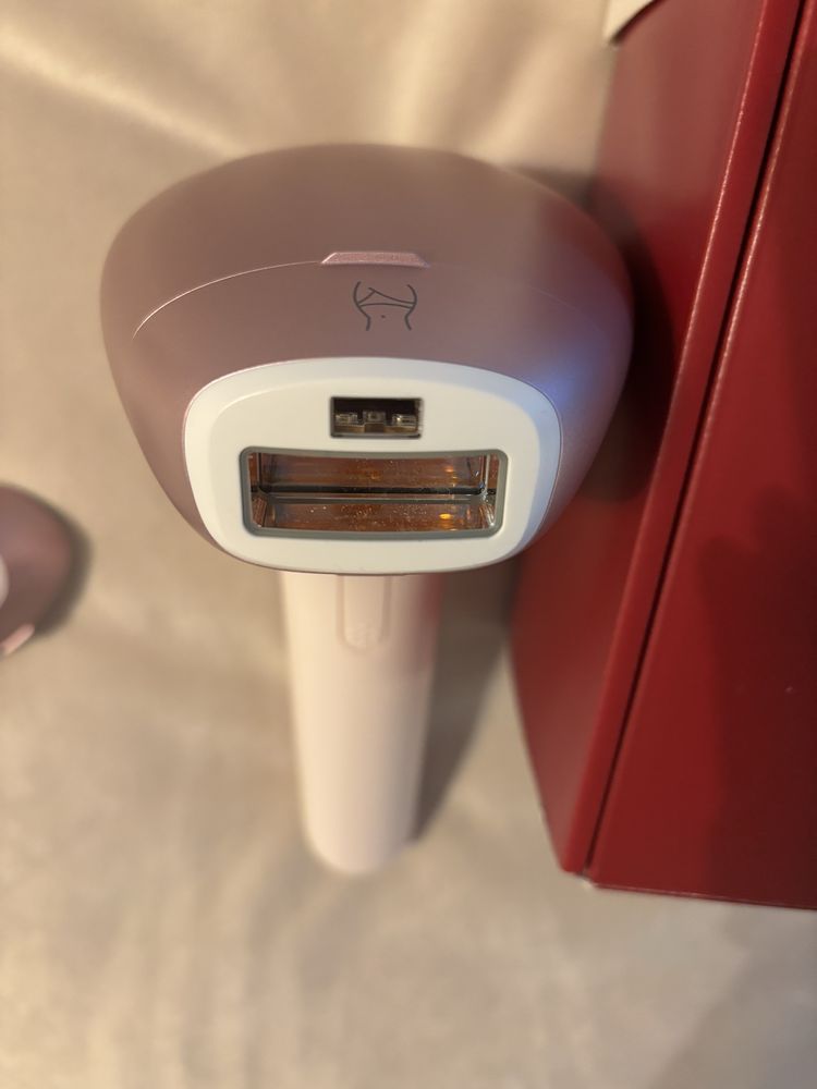 Depilator laserowy Philips Lumea IPL 9000